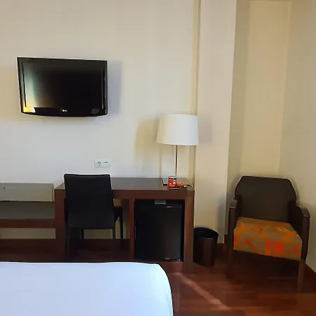 فندق Gran Ultonia 4*