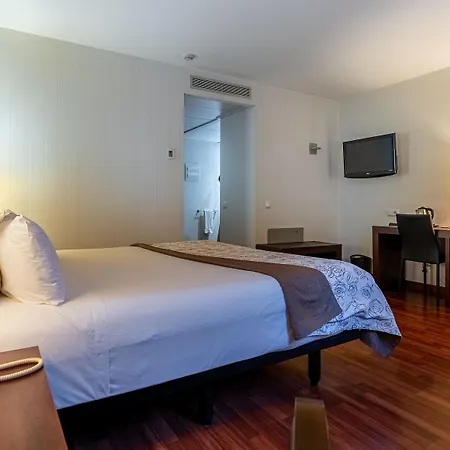 Gran Ultonia 4* خيرونا
